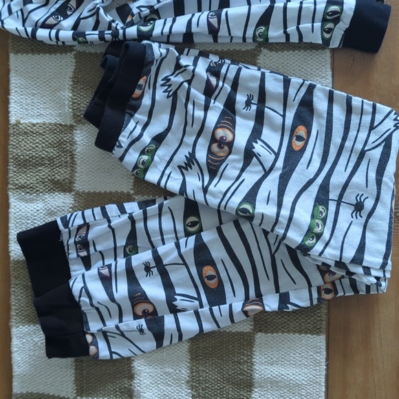Halloween PJs - Picture 7 of 7
